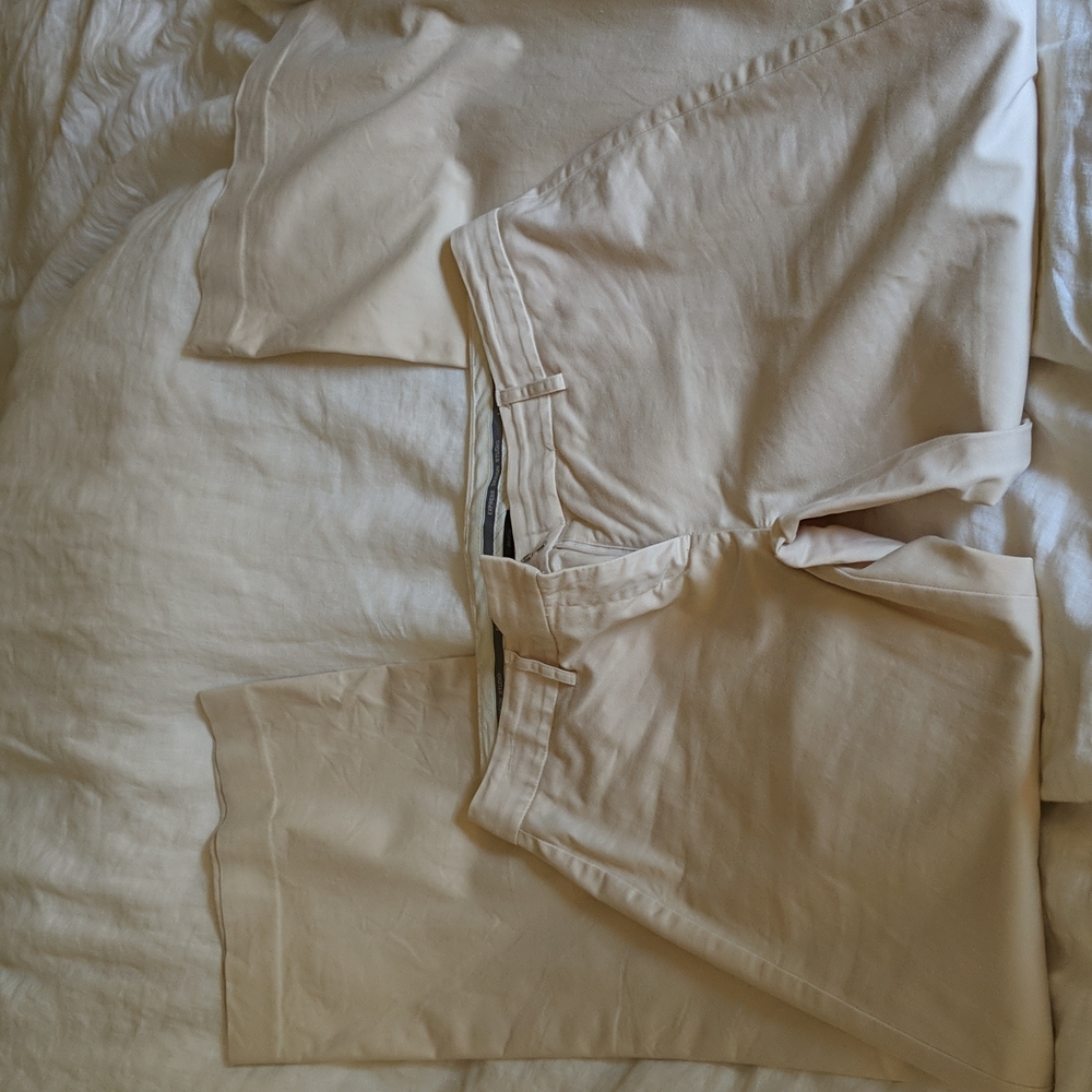 Khaki jeans